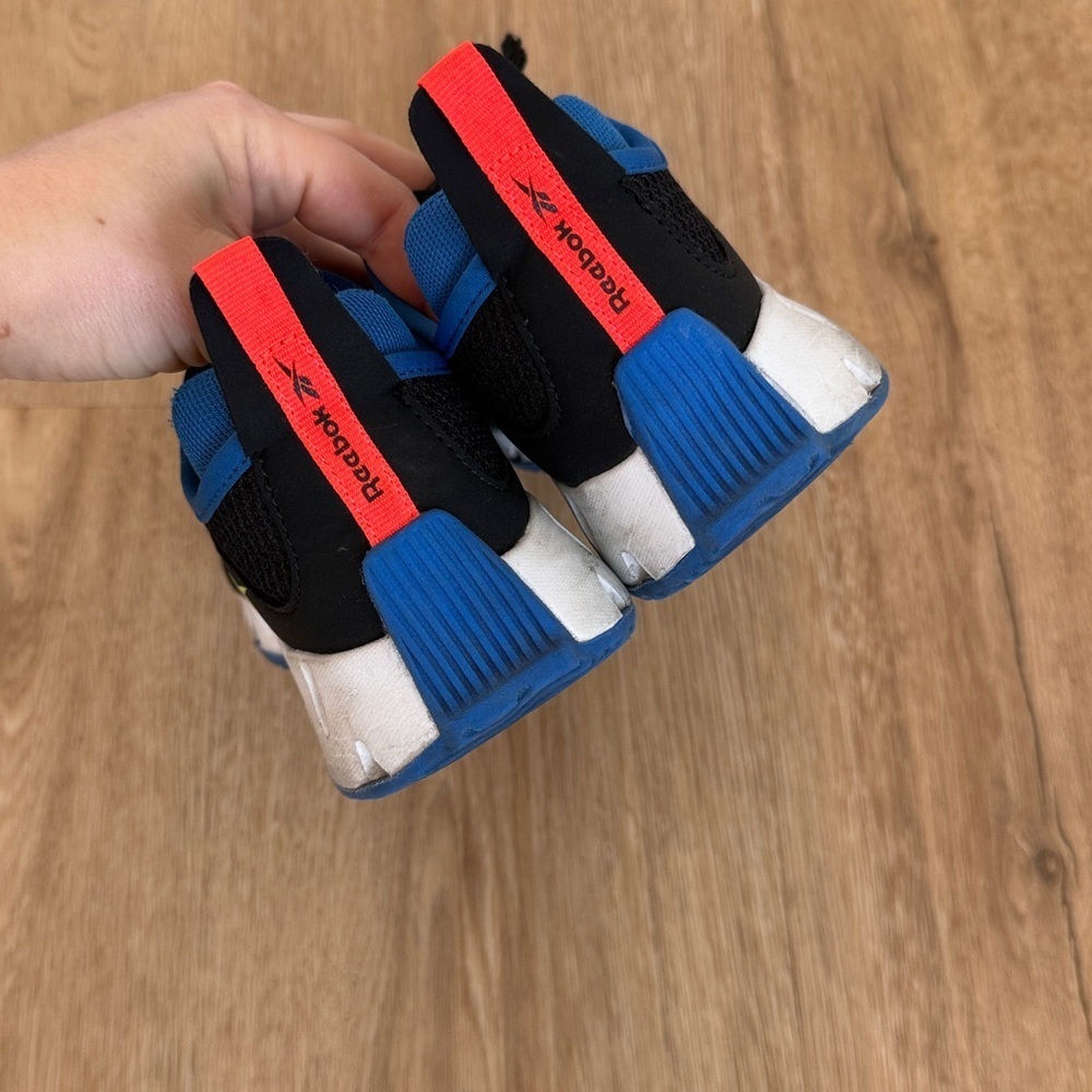 Reebok Shoes - Picture 5 of 5